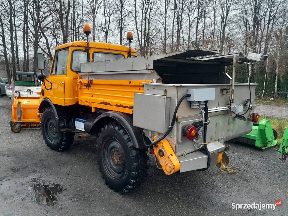 Mercedes Benz Daimler Unimog 421 Polanów
