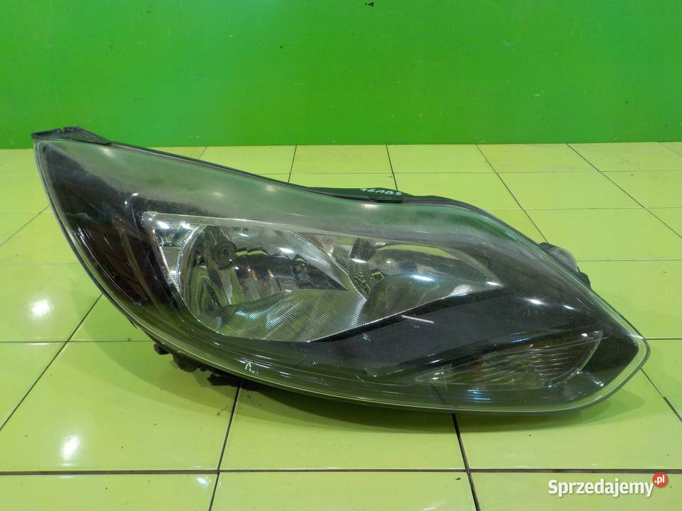 FORD FOCUS MK3 16 TDCI 12r HB 5D lampa prawa