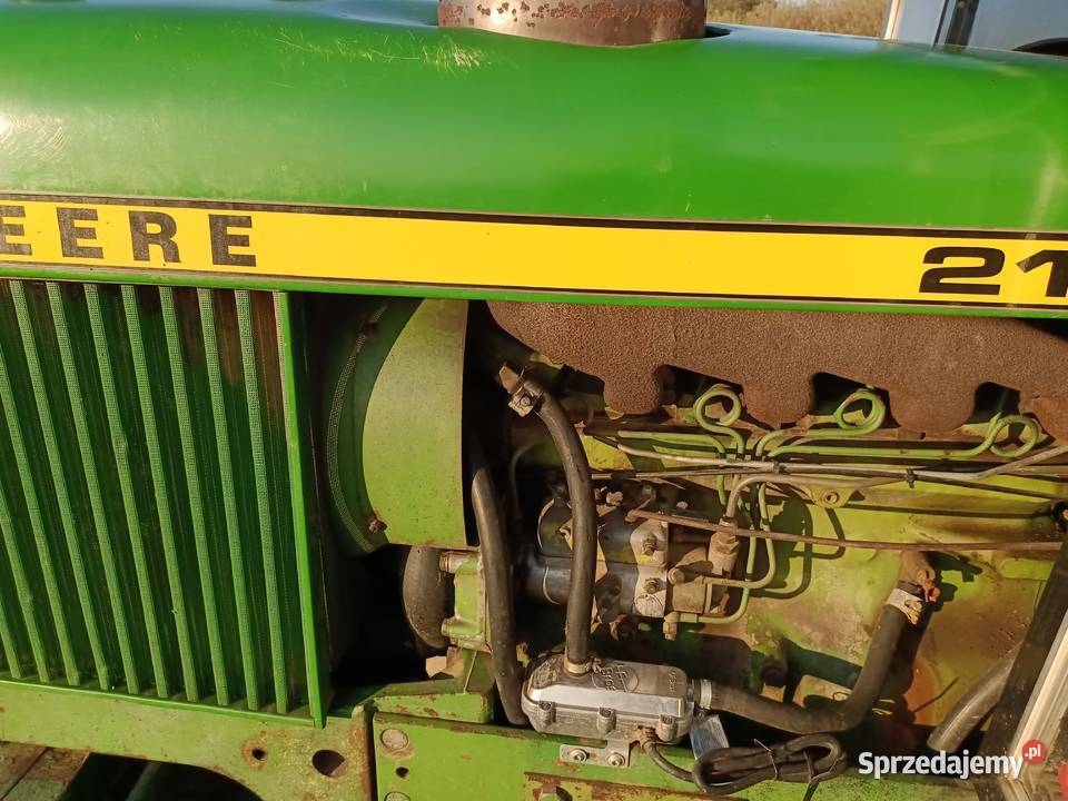 Ciągnik John Deere 2130 75 Albigowa sprzedam