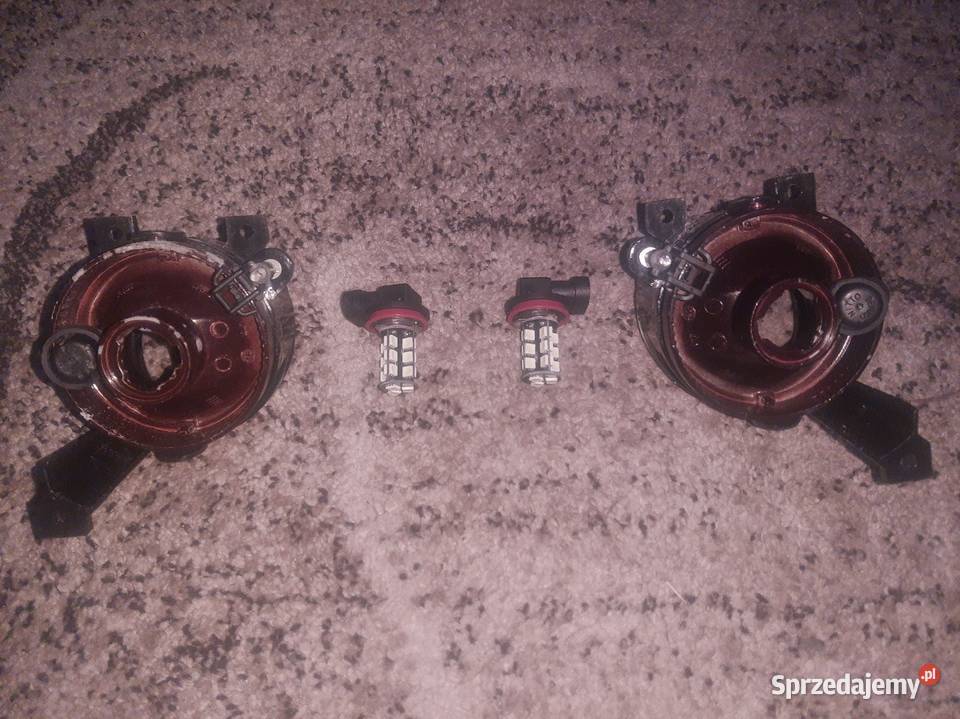 Halogeny lampy w zderzak Tiguan Touran Eos Caddy Karczmiska Pierwsze