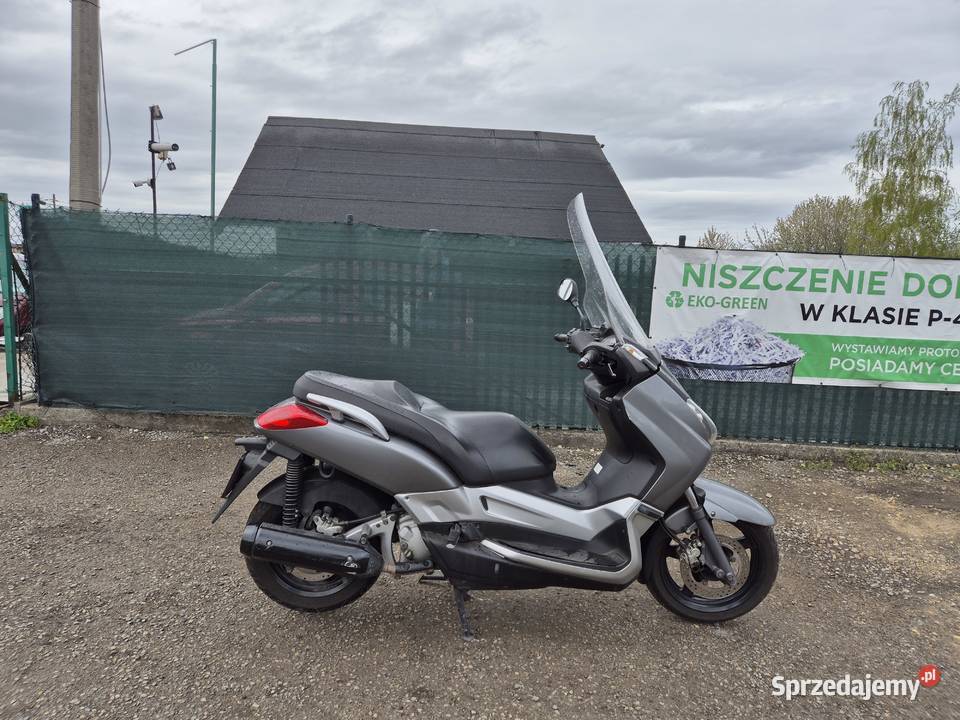 Skuter Yamaha XMajesty 250 cc 19 Zadbana Kozy