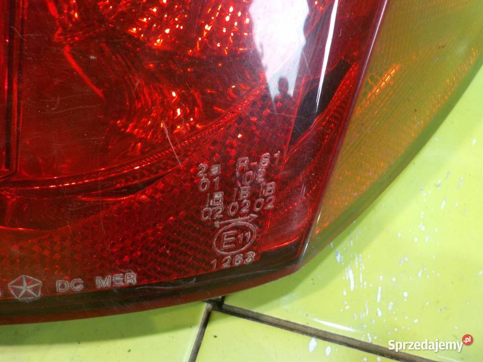 CHRYSLER SEBRING III 07r 4D lampa prawa tyl Suków