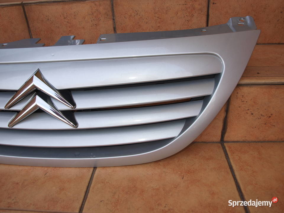 Citroen C3 grill atrapa przód 2002 2005r Kalisz