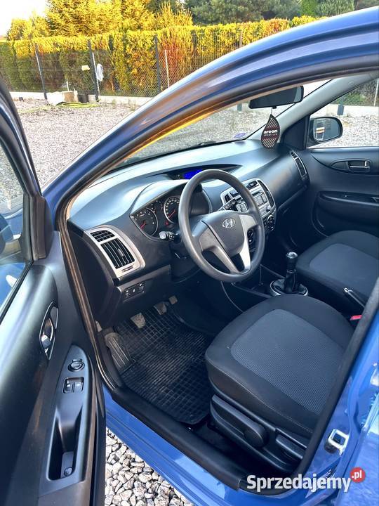 Hyundai i20 12 benzyna 2014r welurowa tapicerka lubelskie Tomaszów Lubelski