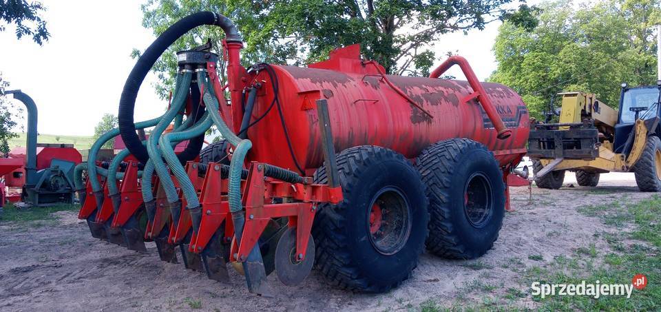 Beczkowóz zalewowy z aplikatorem Szołtany