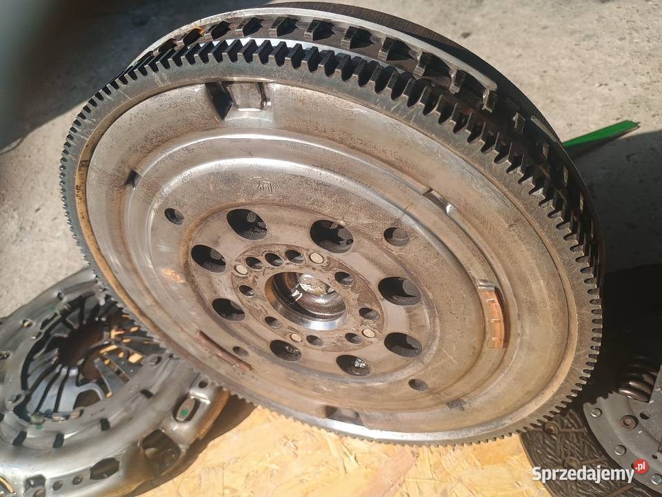 sprzedam sprzęgło koło dwumasowe vito Mercedes wielkopolskie