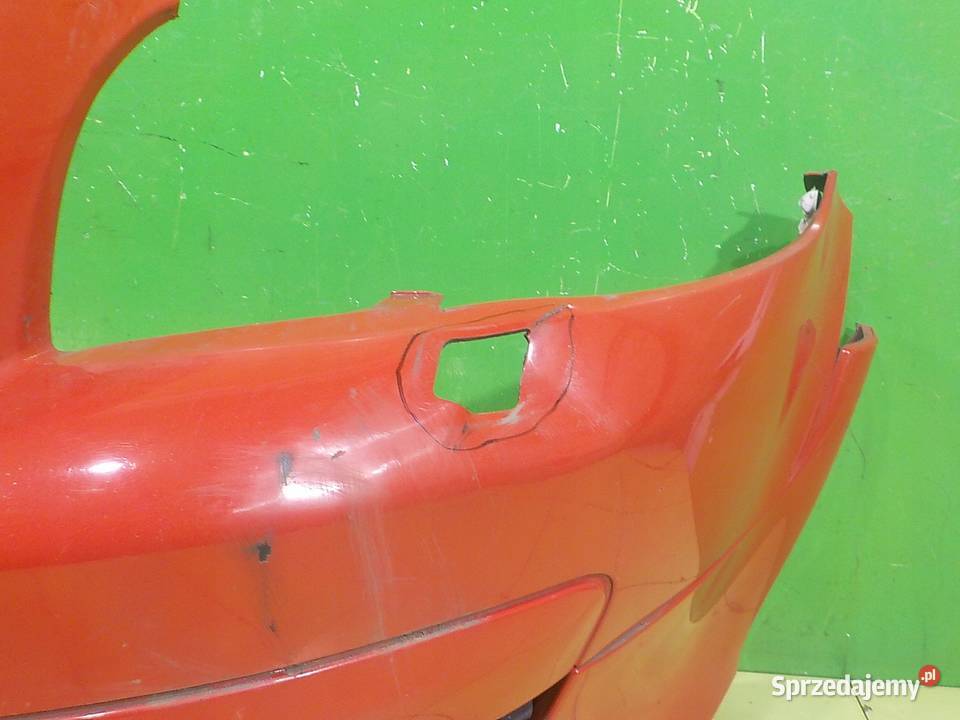 VOLVO C30 25T5 07r 3D zderzak przod Suków