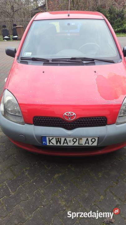Toyota yaris czerwony Witanowice