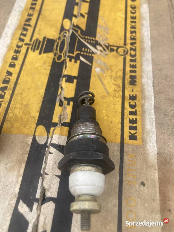 Świece Żarowe Iskra SM1C Nowe Ze Starych Zapasów dostawcze śląskie Chorzów