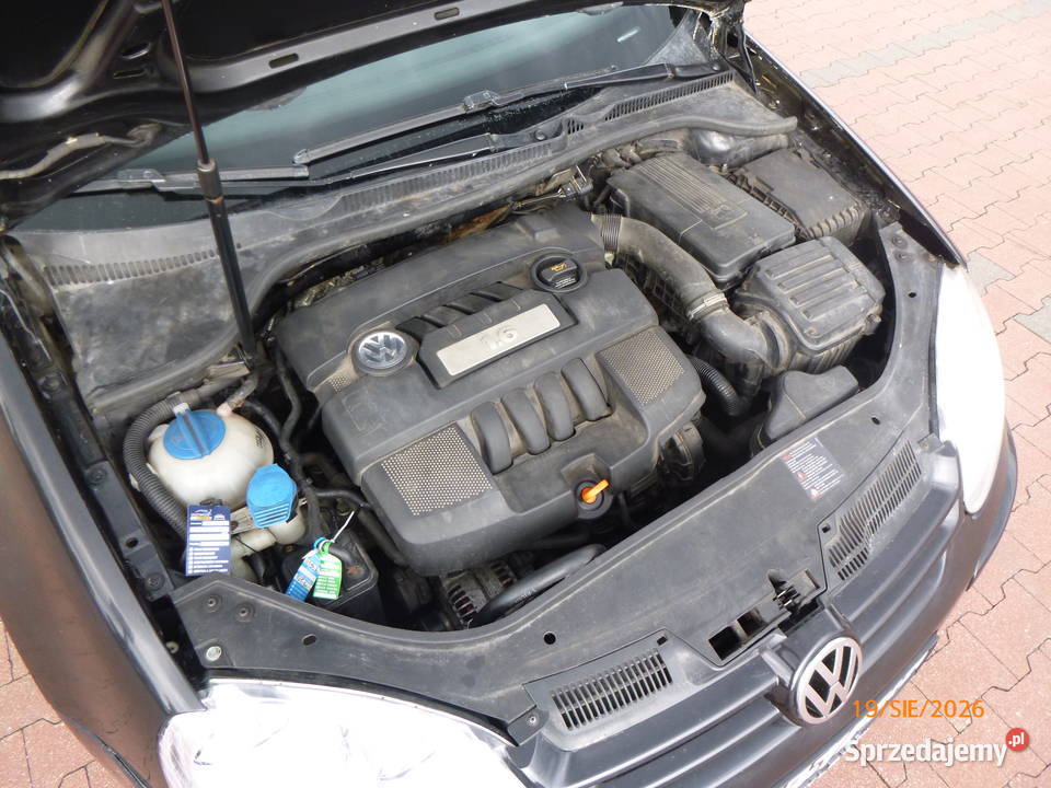 Volkwagen GOLF 16 MPI BLACHARCE PROGÓWNAVI MFD2 Rok produkcji 2006 Warszawa