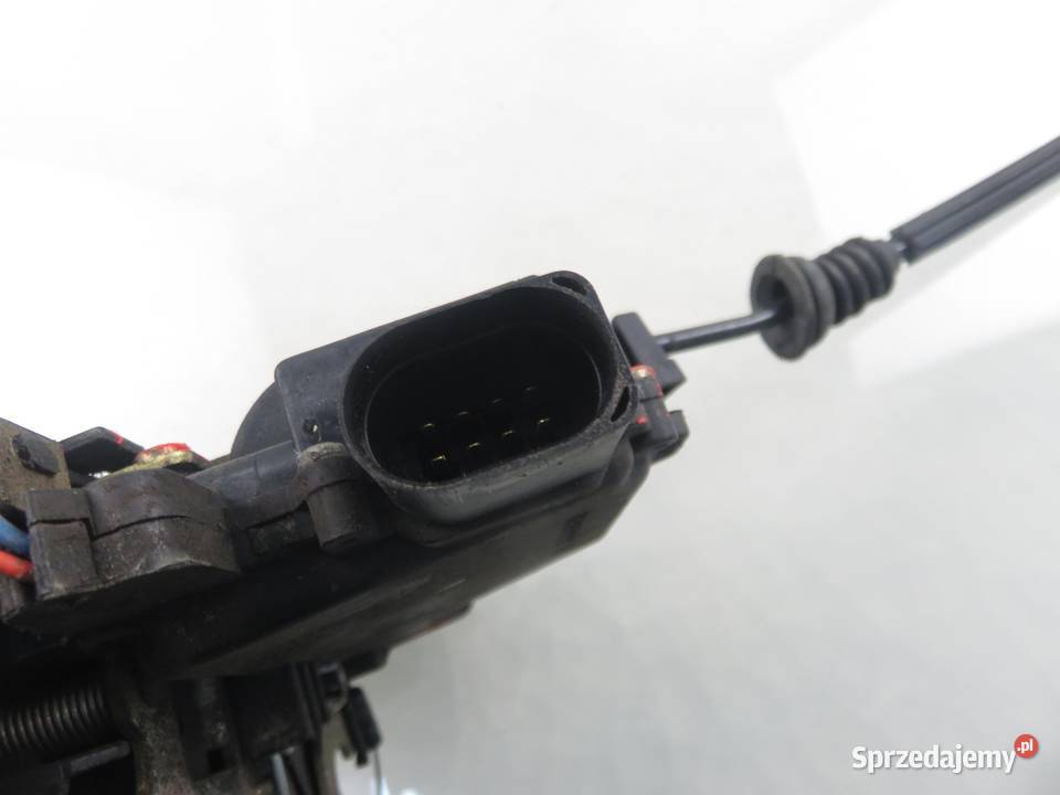 ZAMEK LEWY PRZEDNI LEON I 3B1837015A sprzedam