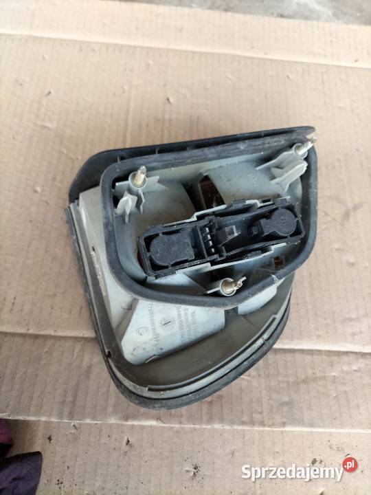 RENAULT SAFRANE LAMPA TYŁ LEWA Lewe Kamień-Kolonia