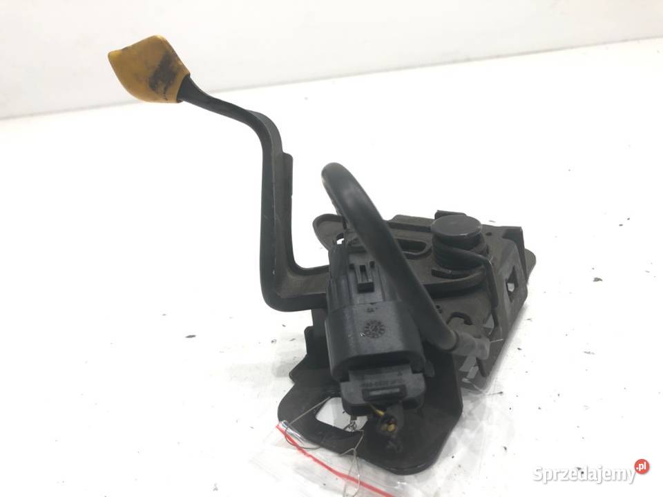 ZAMEK MASKI PRZÓD OPEL ZAFIRA C Minivan