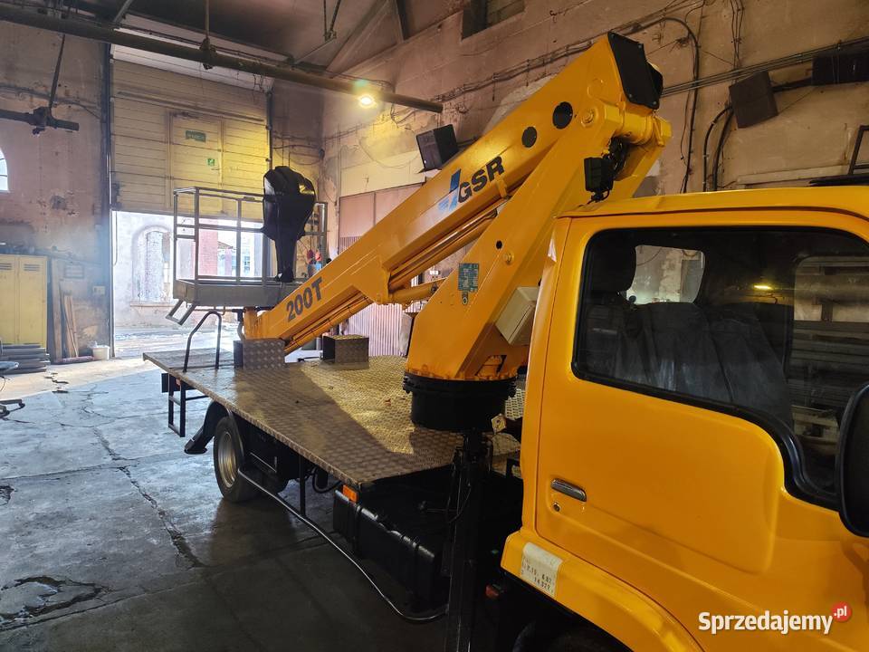 Do sprzedania podnośnik koszowy GSR 200 T na