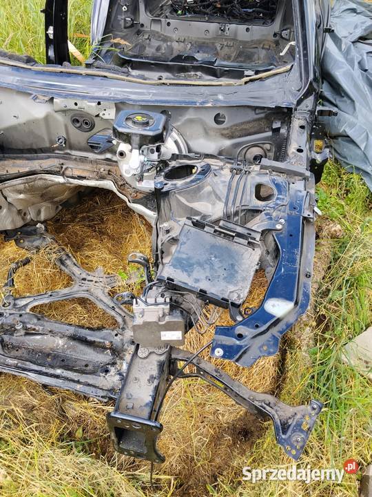 Podłużnica lewą Audi a4 b9 przed lift ly9b kolor Zbąszyń