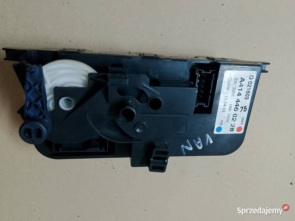 Mercedes vaneo w414 panel sterowania nawiewem Nieborowice