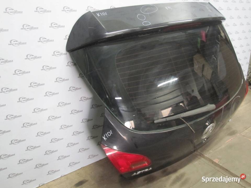 OPEL ASTRA J 10r klapa tył