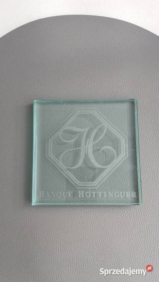 Szklany przycisk do papieru z logo Banque Piła