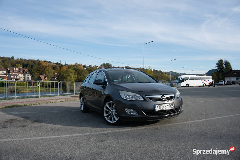 Opel Astra J 2011r 17CDTI Bogata wersja cosmo tempomat