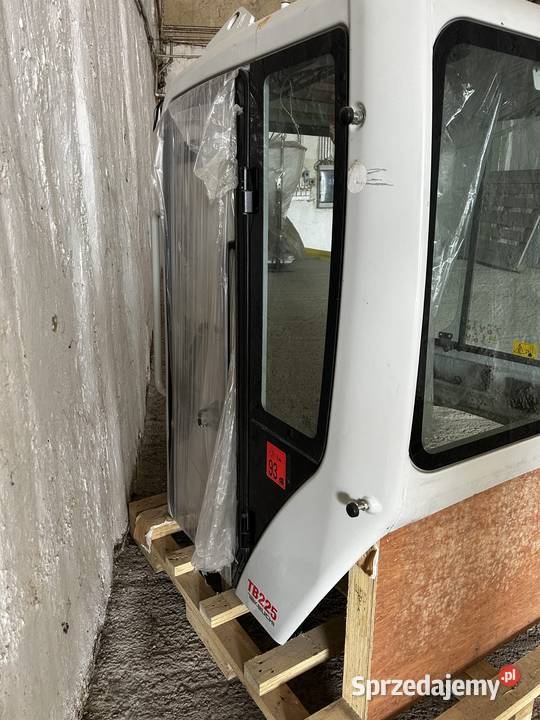 kabina do minikoparki Takeuchi TB 225 Rok produkcji 2021 Łubie sprzedam