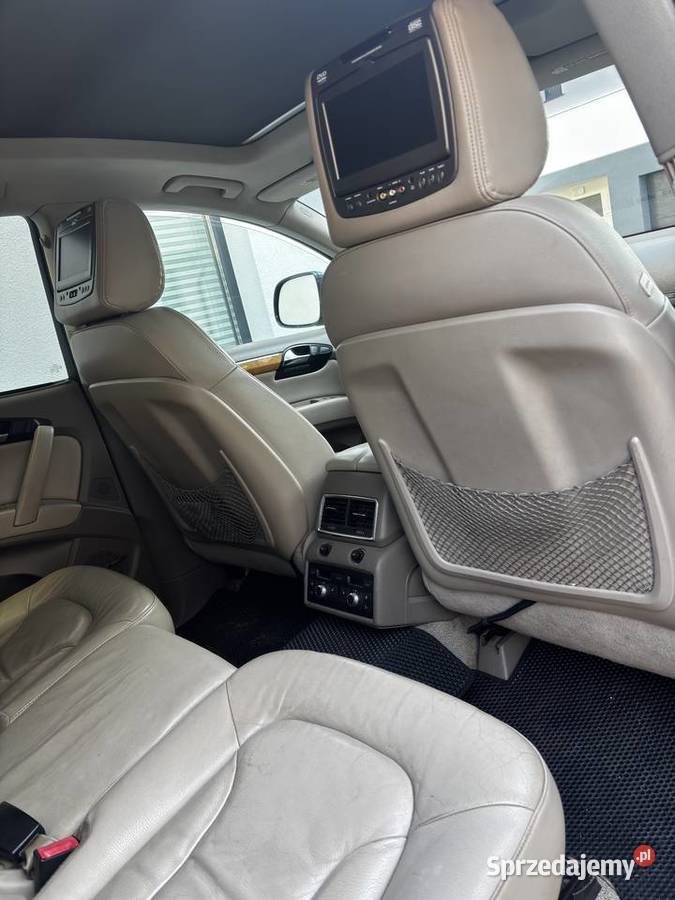 Audi Q7 42 LPG Stag panorama dvd Bose 7osob Rumia