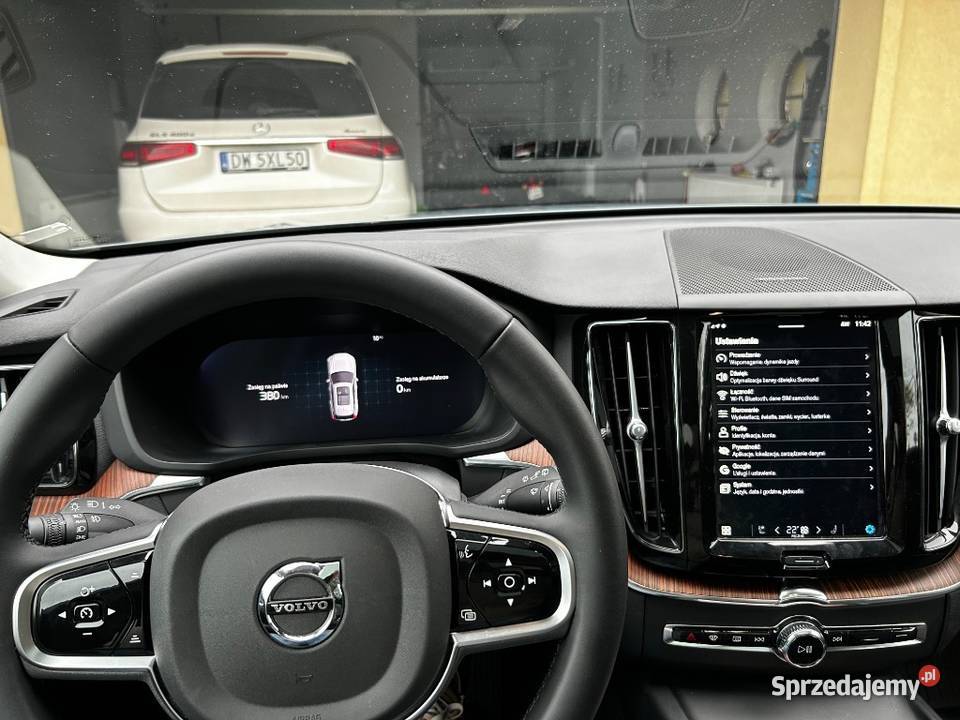 Volvo XC 60 T8 AWD Recharge Geatronic RDesign Rok produkcji 2024 Wrocław sprzedam