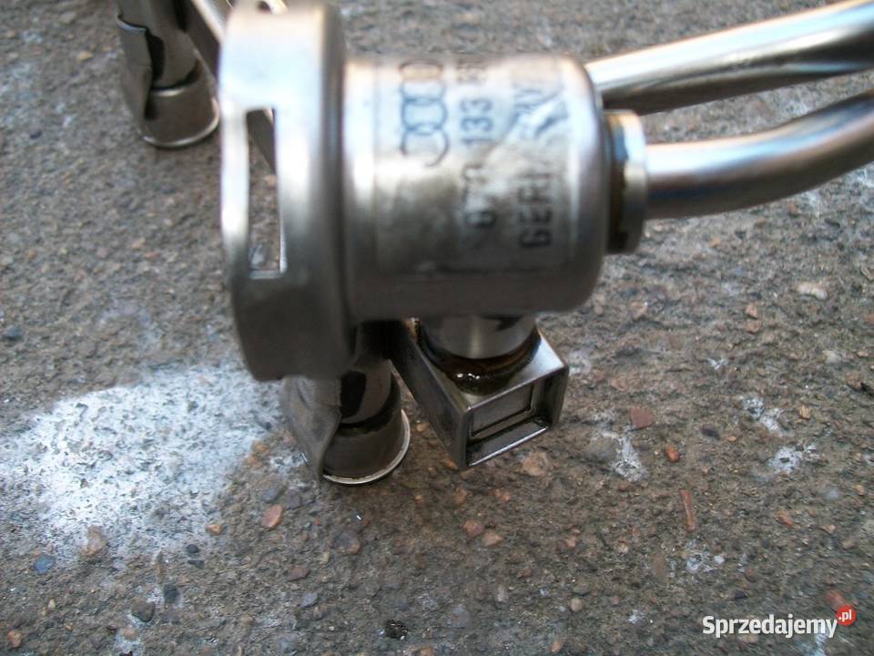 AUDI A6 C5 C6 24 V6 LISTWA WTRYSKOWA 078 133 681