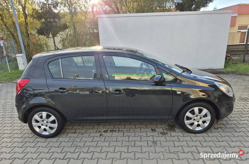 Opel Corsa D liftingu 100 Ładnie utrzymymana isofix Zawiercie