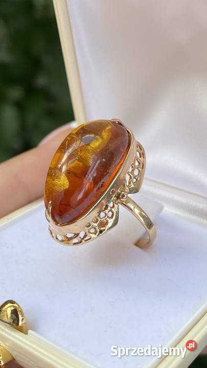 Złoty pierścionek pr 585 z bursztynem złote Miedzichowo