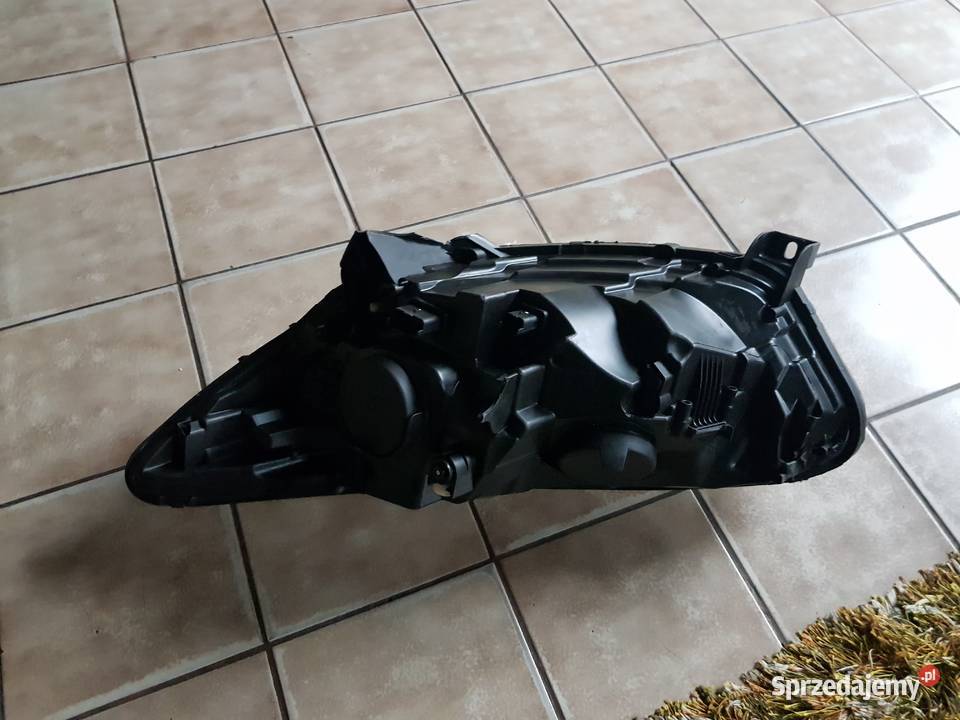 renault captur reflektor na czesci zaslepka lampy przednie Jędrzejów
