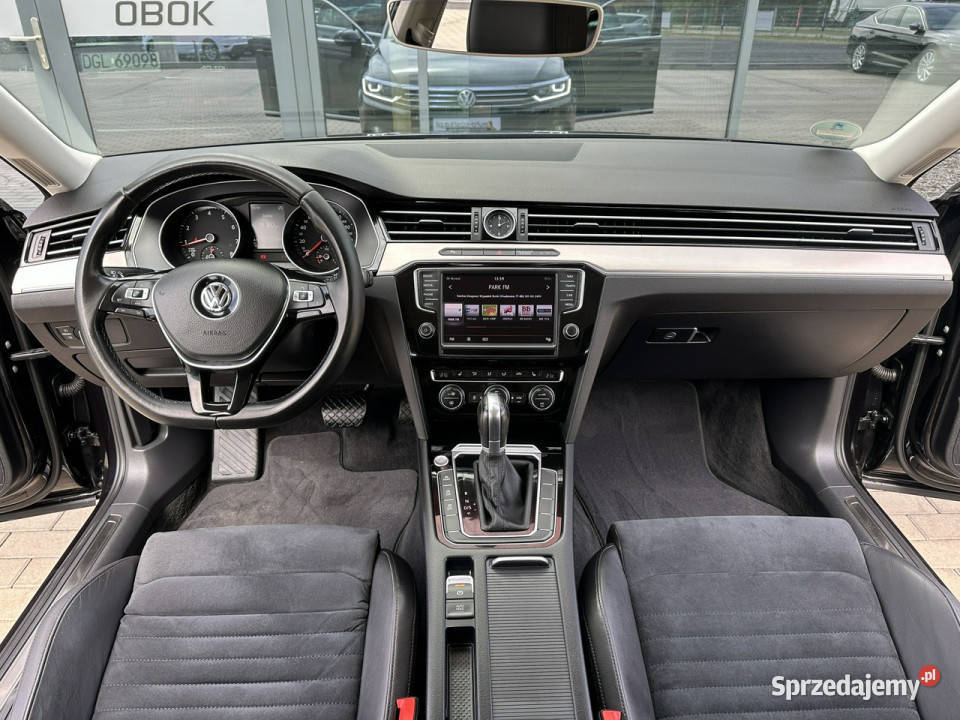 Volkswagen Passat Variant 1Ręka 8xAlu TopLED garażowany