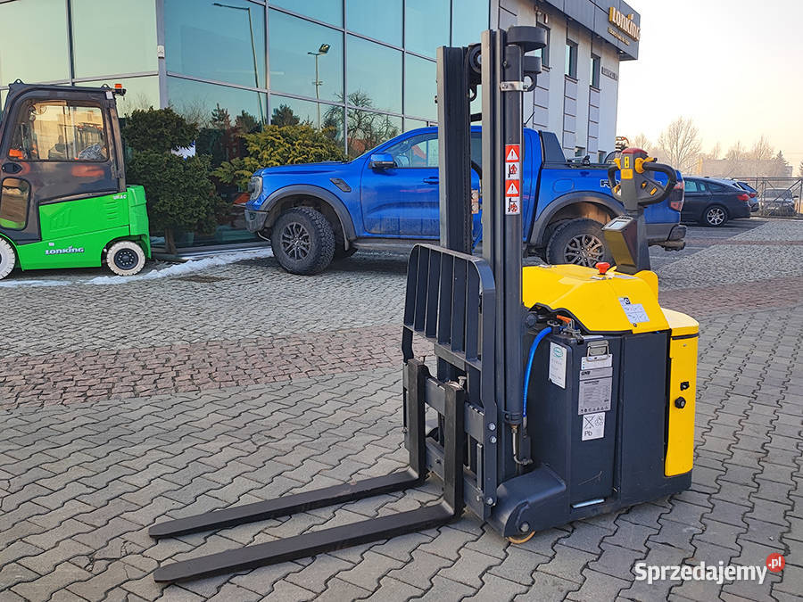 Elektryczny wózek podnośnikowy Combilift CombiCS Kęty