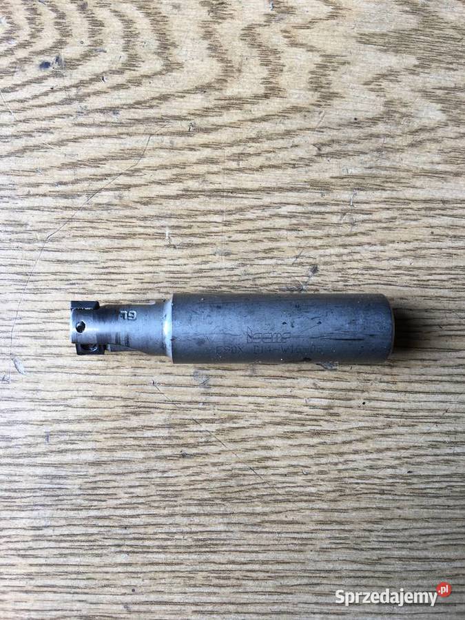 Frez z wymiennymi płytkami ISCAR E90XD14W1606 Czarnożyły