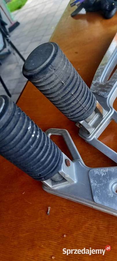 Suzuki dr 650 rs tylne sety podnużki kąplet wielkopolskie sprzedam