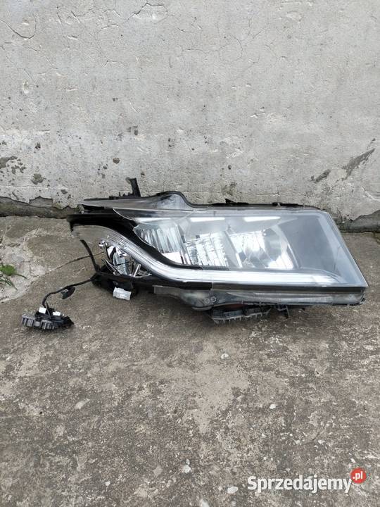 Iveco sway Lampa prawa FULL LED Moduły Poświętne sprzedam