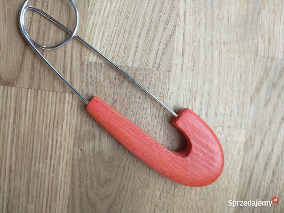 Czerwona agrafka drewno do szala rękodzieło sprzedam