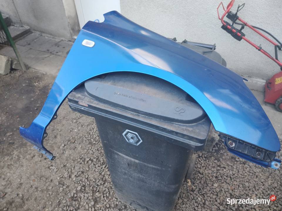 Błotnik lewy prawy Honda Civic 7 hatchback 5d Jasło sprzedam