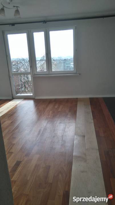 sprzedam mieszkanie dwupokojowe w bloku w Chorzele sprzedam