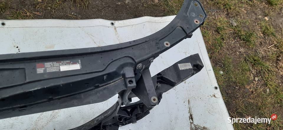 Pas przedni audi a4 b6 dolnośląskie Siechnice