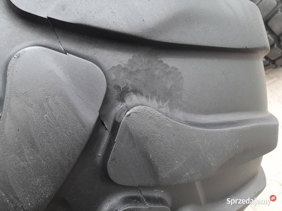 Opona używana rolnicza 62055265 62055R265 Zaścianki