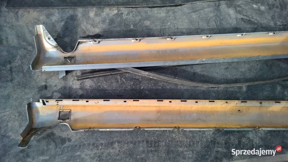 Listwy na progi zaślepki lewarka Mercedes W124 osobowe Chełm