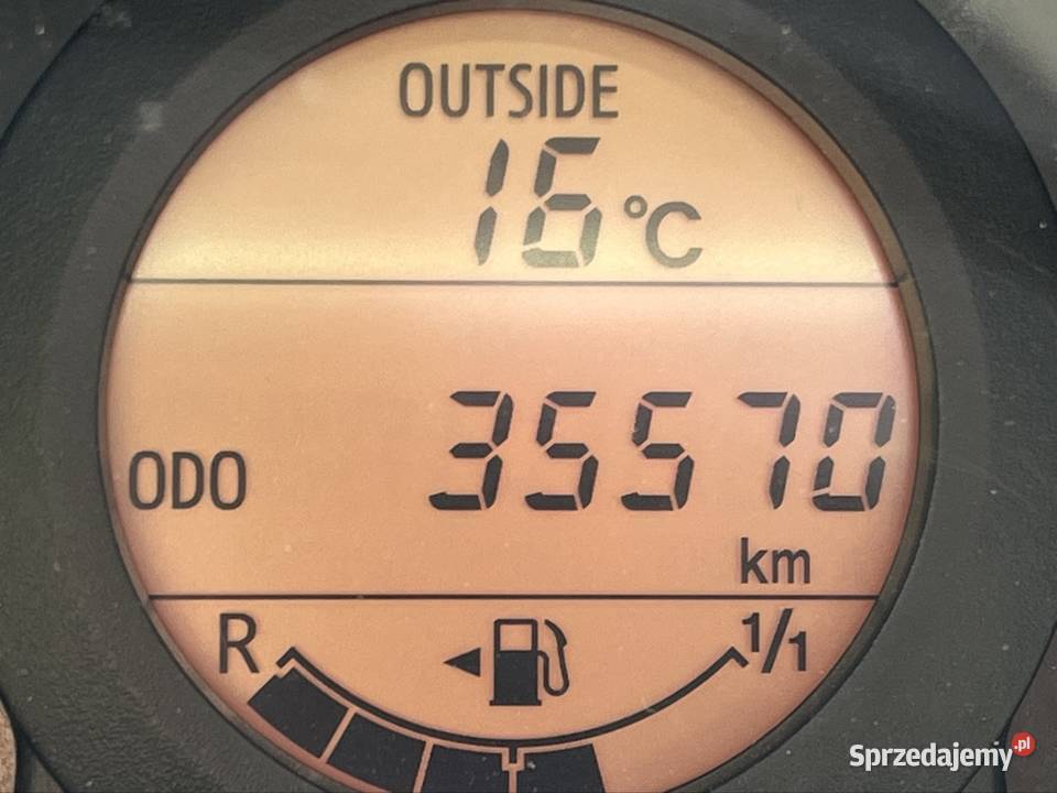 Toyota Aygo 2016 35600 ABS Łaziska Górne sprzedam