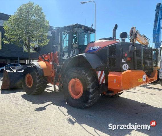 Ladowarka kolowa Hitachi Warszawa sprzedam