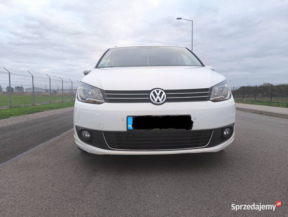 VW TOURAN 1598cm3 Volkswagen Zadąbrowie