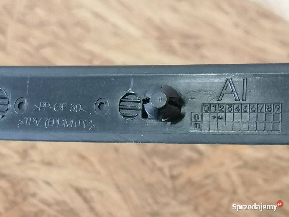 BMW I3 USZCZELKA MASKI POKRYWY SILNIKA 7345975 osobowe Pleszew sprzedam