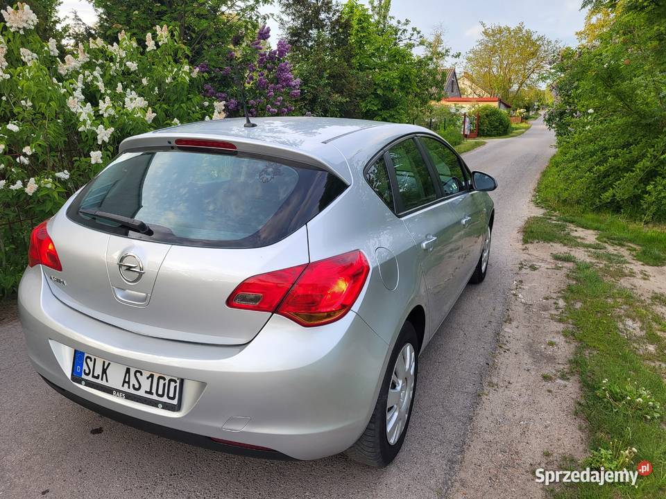 OPEL ASTRA j Klima 16b Stary motor z Niemiec manualna