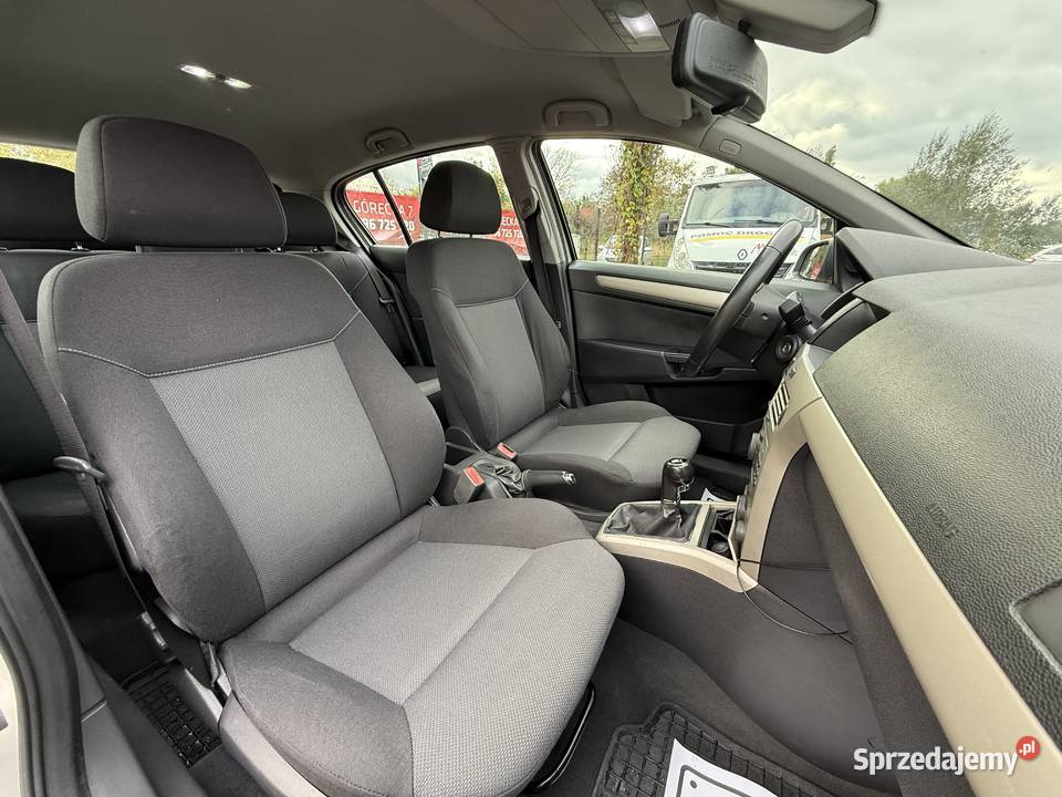 Opel Astra H 2007 14 Benzyna Klima Elektryka 4/5 Poznań
