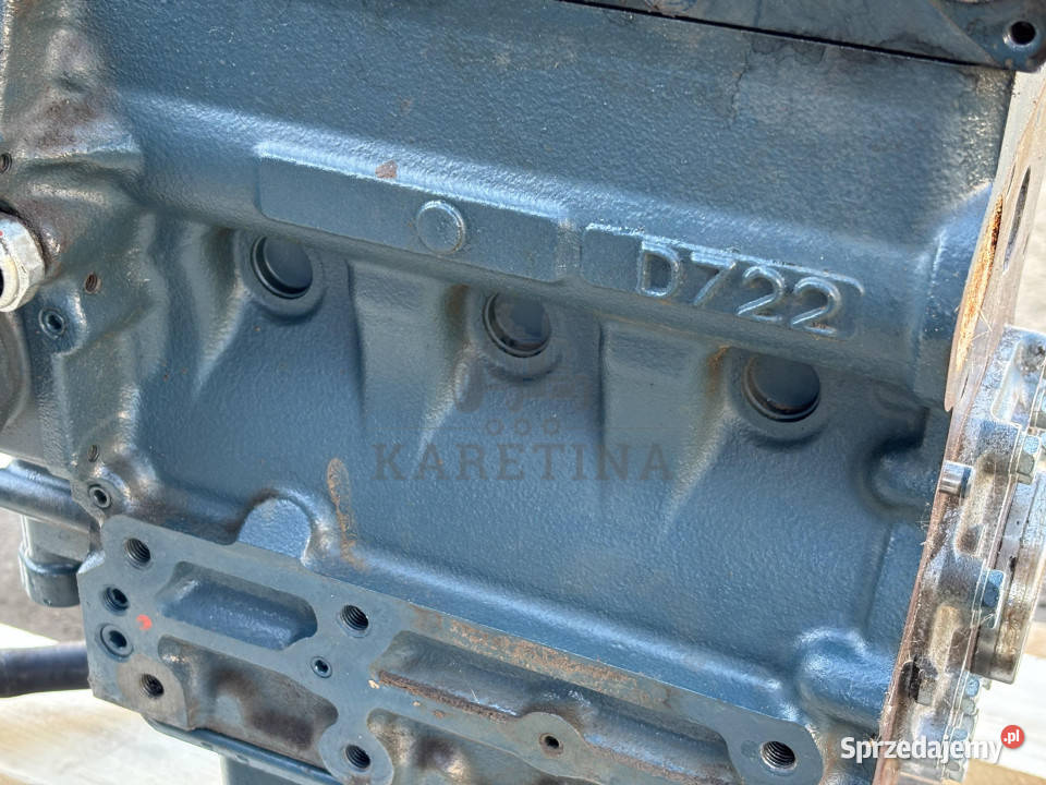 Kubota D722EF01 Silnik Słupek Pokrywa Blok Jastrzębniki
