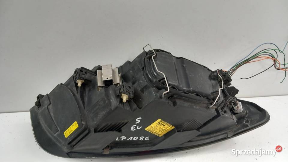 VOLVO S40 V50 II LAMPA PRZÓD LEWA EU SOCZEWKA Zbierkowo