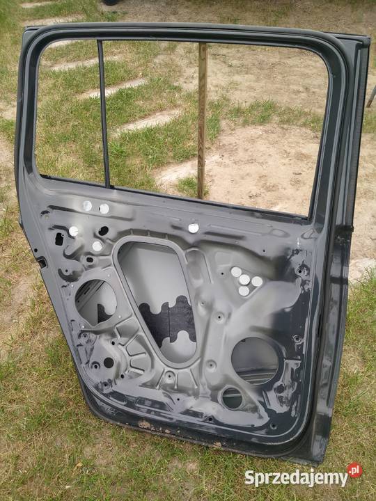 VW TOURAN III 5TA 5TA833311Q DRZWI LEWY TYŁ